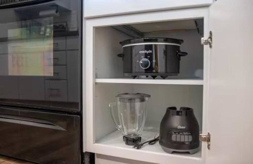 Spacious 2-Story, Pet&Fam Friendly, WFH, Gym&Pool - Foto 10