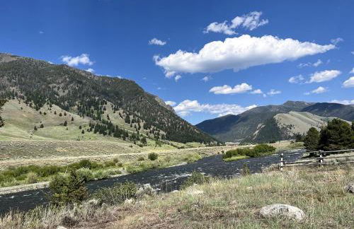 Quaint Vacation Rental with Madison River Views near Yellowstone in Southwest Montana - Foto 18