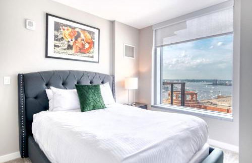 Luxury Apt with Balcony In Seaport - Foto 3