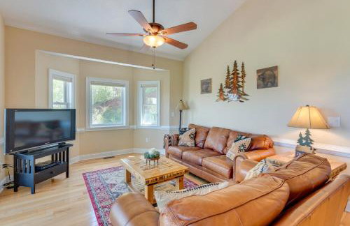 Lake-View Condo with Covered Deck in Hiawassee! - Foto 5