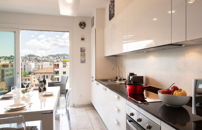 Panoramic Penthouse - Photo 5