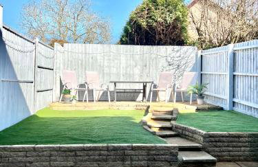 Luxury Modern House, Free Driveway Parking and Garden! Fully Equipped, Sleeps 6 Guests - Foto 5