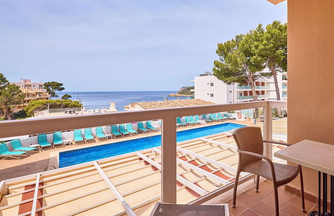 Universal Aparthotel Don Camilo - Photo 25