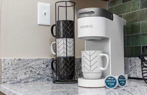 Newly Renovated Condo with Beach access steps away - Foto 19