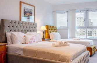 Weston's Penthouse sleep 11, 8 Beds Free Parking - Foto 1