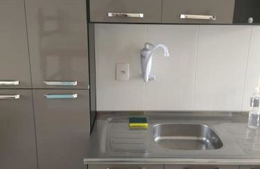 kitnet central com linda vista 75 - Foto 12