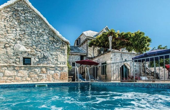 Mari 1 - With Pool - H - Photo 20