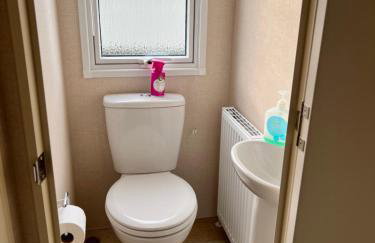 Mollys Retreat pet friendly three bed caravan with small garden Newquay Bay Resort Quieter area of park - Foto 20