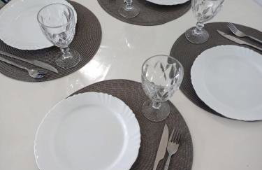 Apartamento pé na areia com sacada e garagem 2 banheiros - Photo 9