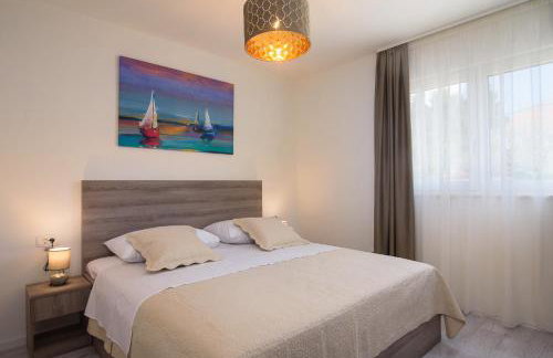 Villa Barbara & Zoran with heated swimming pool - Photo 51