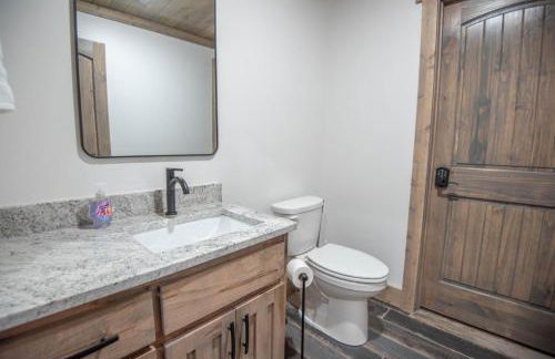 Tucked away in the woods - minutes to the New River - Acreage to explore! - Foto 20