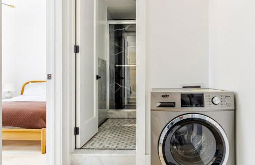 Blueground Midtown West washerdryer nr Central Park NYC-1876 - Foto 11