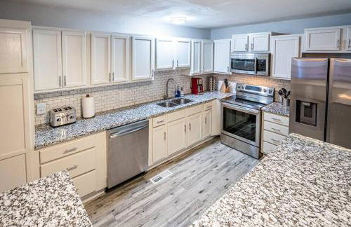 Fully stocked and spacious 2 Master Bdms, 2 min to medical district, LOCATION, COMFORT, LUXURY - Foto 45