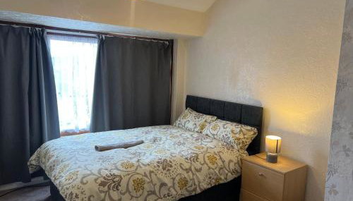 Five Oaks House- Entire 3 Bedroom House for Family & Contractors with up to 5 sleep- NO PARTIES ALLOWED - Foto 4