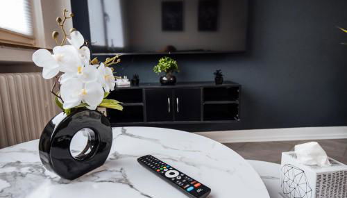 bold & black - balcony - Netflix - Wifi - 5 Person - Foto 5