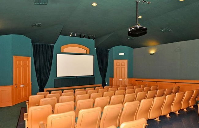 Adventureland Oasis - Resort Near Disney - Photo 53