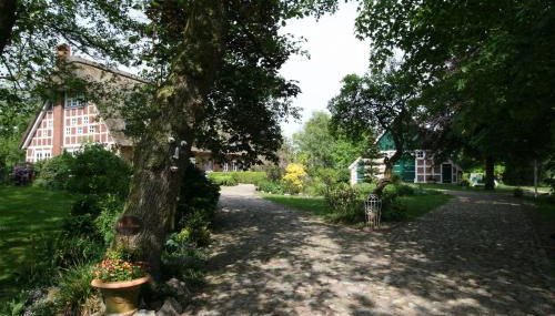 Erlenhof Steinau Fachwerkhaus mit Reetdach - Foto 2