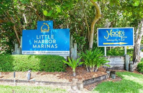 Little Harbor Resort #301 Tampa Bay FL Beach, Nautical Paradise - Photo 2