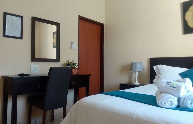 Sand River Cottages - Photo 8