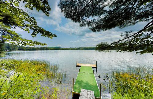 Lazy Lumberjack Lakeside Cottage - Photo 3