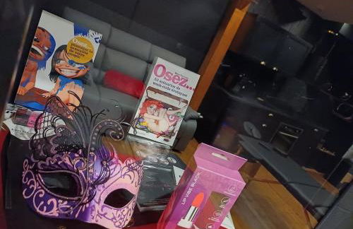 Sweety's Eden Jacuzzi - Jacuzzi privé Sauna Cinéma room Jardin - Terrasse centre-ville - Foto 42