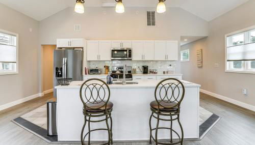 Dock and Backyard Bar Spacious Barnegat Bay Retreat - Foto 4