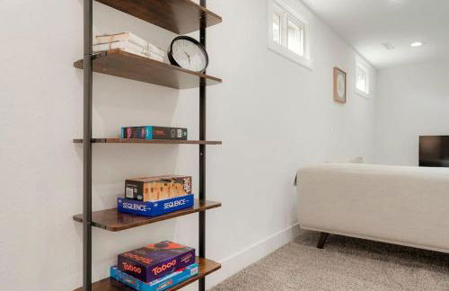 5-Bedrooms! Stylish and Modern Home, Pets Welcome! - Foto 13