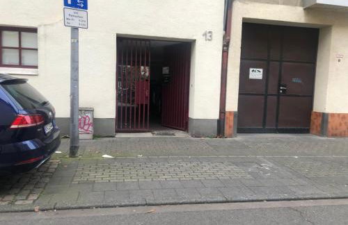 Central-Quiet-5min to tram-shopping- - Foto 17