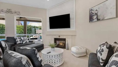 Amazing Home in Great Location W/backyard Oasis! - Foto 2, Other