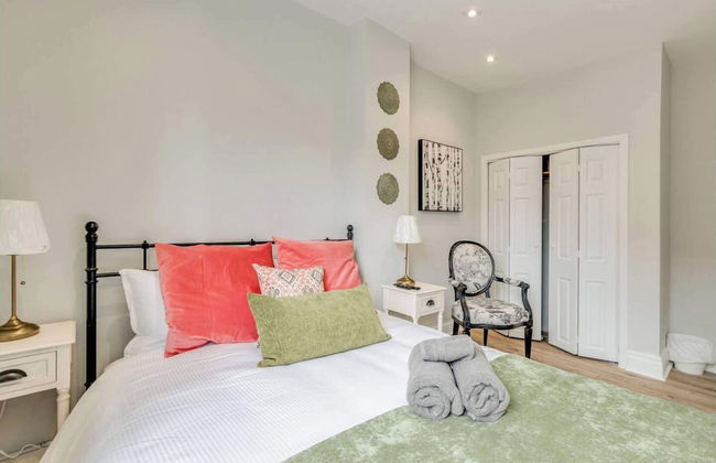 Casa Queen-Unique 2BR Suite- Leslieville - Foto 3