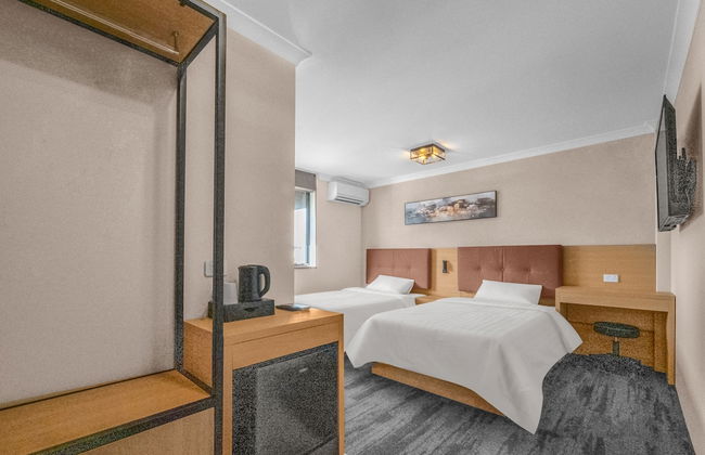 Spring Hill Inn - Photo 5