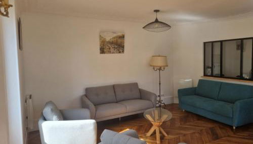 Face château St Germain en Laye, appartement 4 à 6 personnes, 23 min de Paris Champs-Elysées - Foto 4