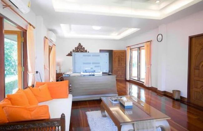 Tharnrarin Villa Suphan Buri - Photo 25