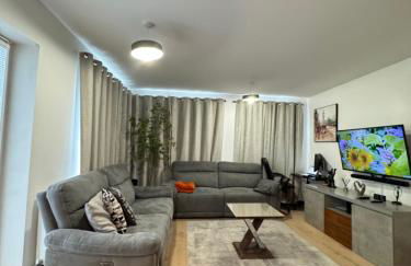 Luxury Apartment in Dartford - Photo 6