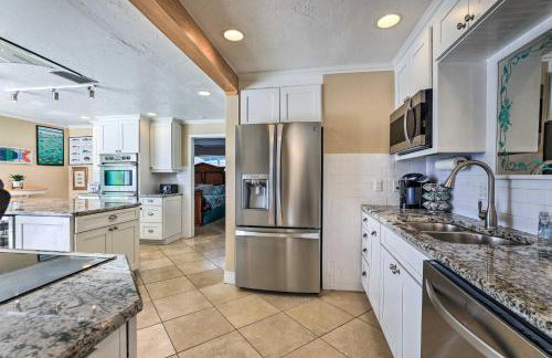Pool, Dock & Kayaks: Waterfront Palmetto Home - Foto 9