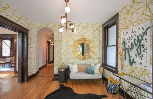 Historic Jewel Walk to Eats & Shops - Foto 10