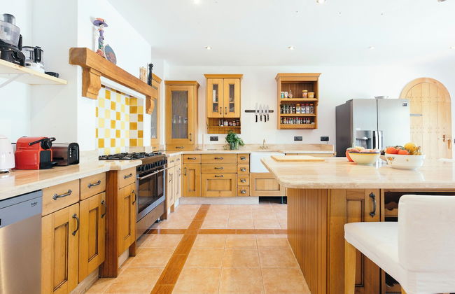 Luxurious 5 Bedroom Villa With Waterfall Closeby - Foto 11