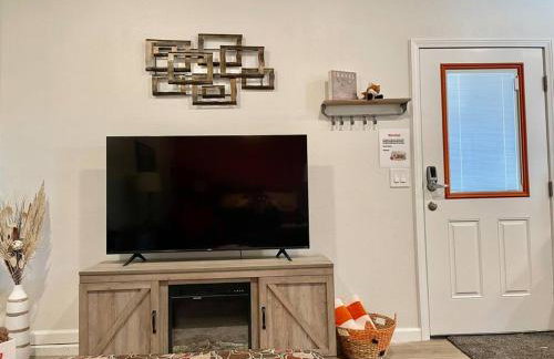 Foxs Den Hot Tub Bbq Queen Bed Sleeps 2 - Foto 12