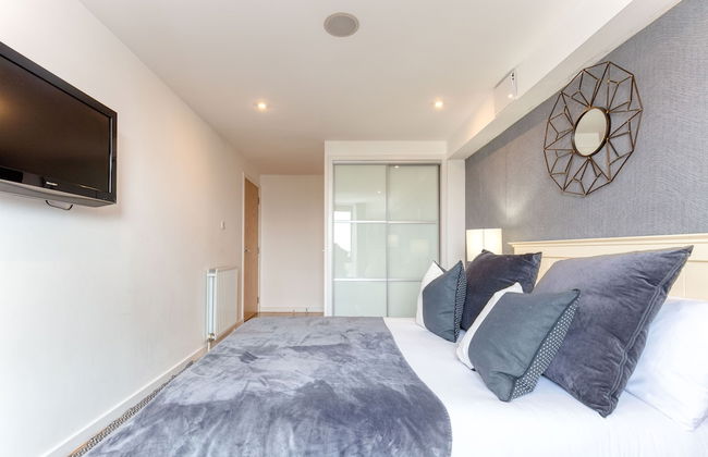 Executive 7 Apartments - Photo 56