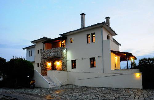 Palirria Hotel & Studios - Photo 5