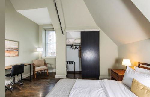 Downtown Luxury 2BR Penthouse Loft - Sleeps 6-8 - Foto 18