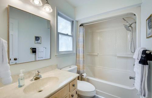 Charming Seneca Home - 3 Mi to Memorial Stadium! - Foto 17