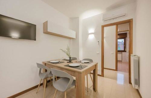 Unico Apt 3A, 2 camere, parcheggio gratis, 10 minuti da Venezia - Photo 9