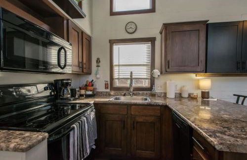 Gorgeous 1BR Tiny Home with Pool and Bocce - Foto 14