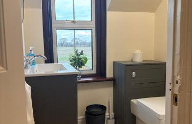 Waterditch Farmhouse - Photo 10