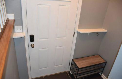 Elm. Peaceful pet friendly home. No pet fee! - Foto 29