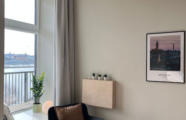 Waterfront Cabins - Photo 15