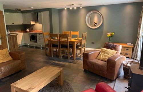 Kingston House - Photo 6