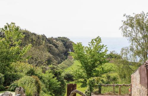 Beachcombers - Photo 23