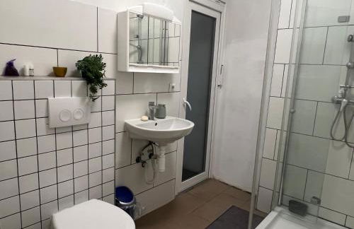 Monteur & Ferienwohnung mit Balkon, 3 Schlafzimmer & Platz für 6 Personen - Photo 27